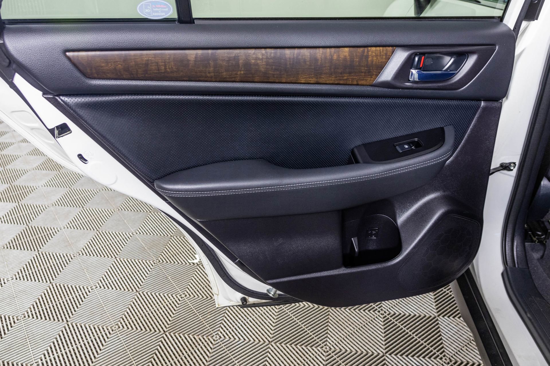 Used 2017 Subaru Outback 2.5i Limited w/ Popular Package #5 image 41