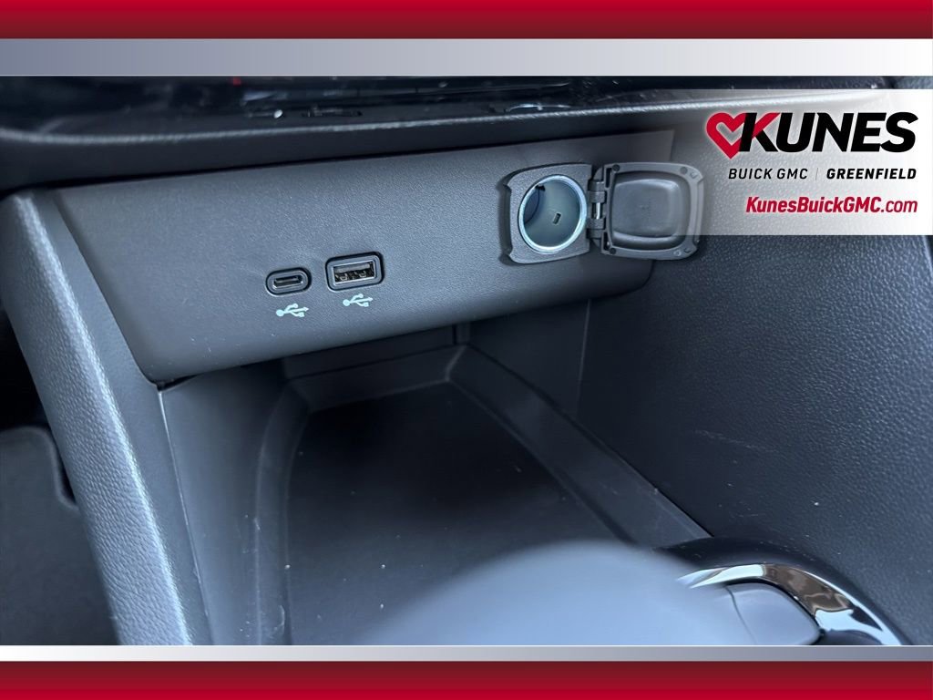 New 2026 Buick Encore GX Sport Touring image 37