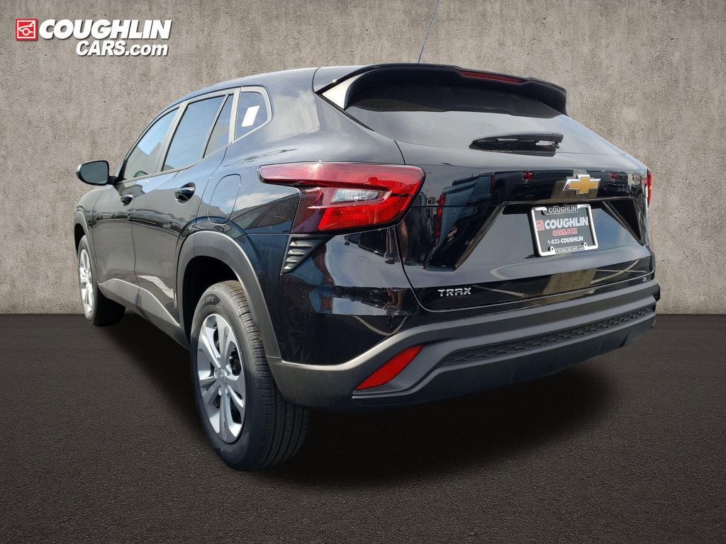 New 2026 Chevrolet Trax LS image 3