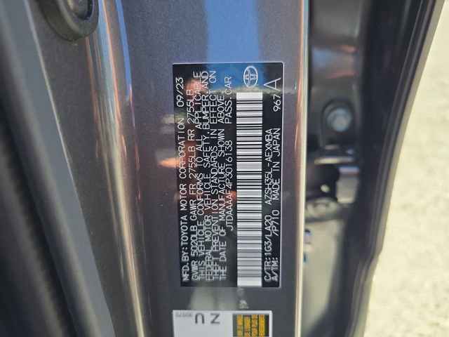 Used 2023 Toyota Crown Limited image 29