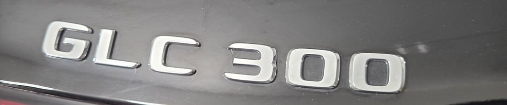 Used 2023 Mercedes-Benz GLC 300 image 29