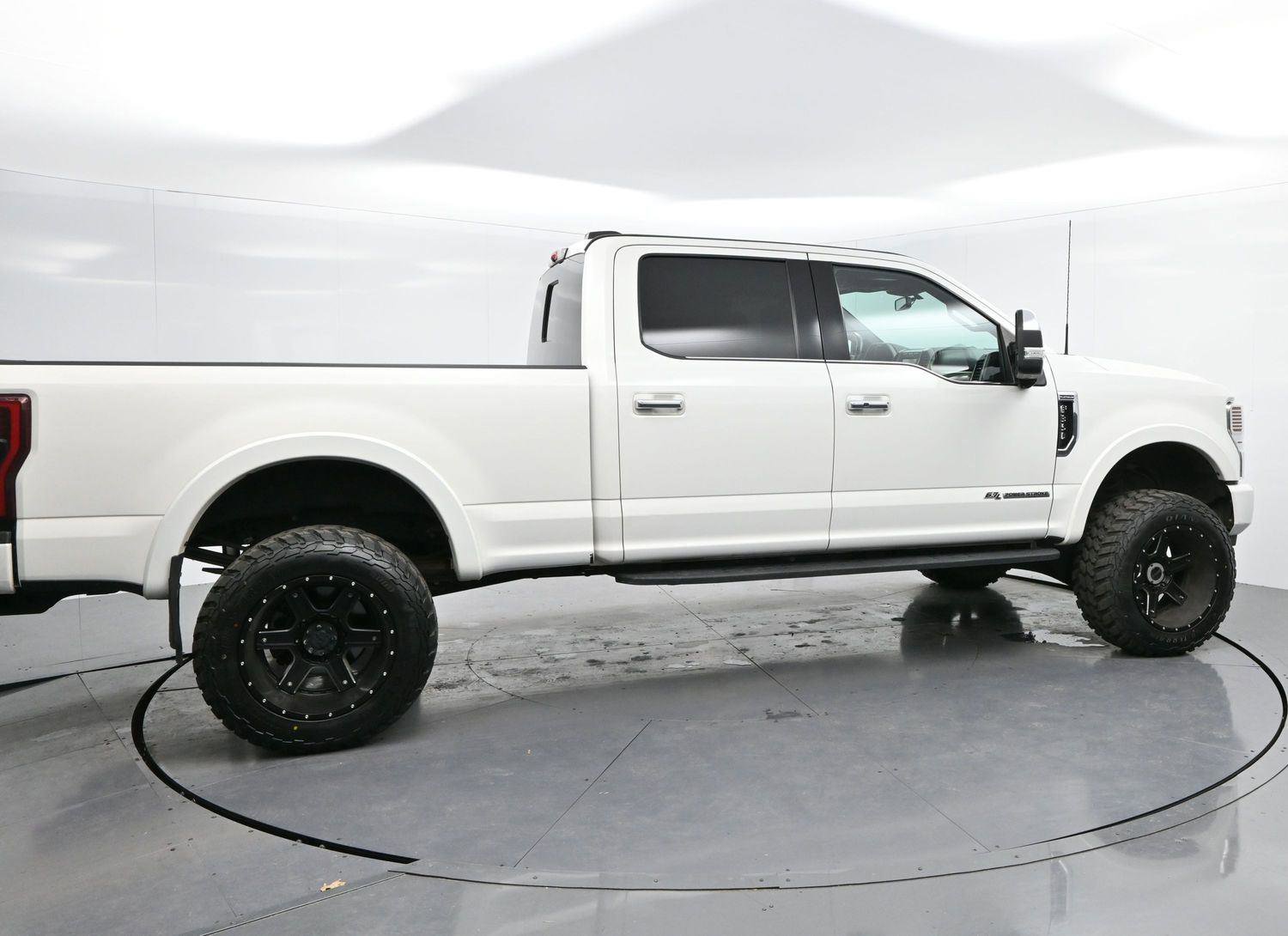 Used 2021 Ford F350 Platinum w/ Tremor Off-Road Package image 8
