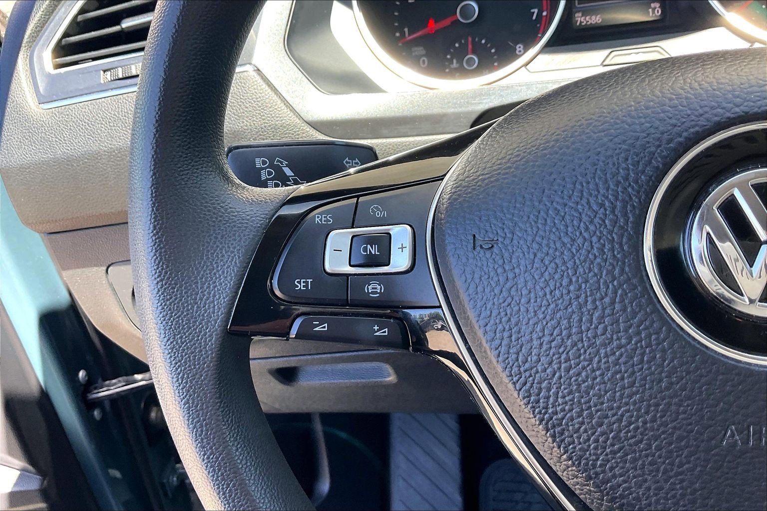 Used 2019 Volkswagen Tiguan S AWD/4WD image 18