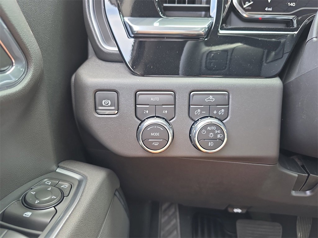 New 2025 GMC Sierra 1500 Elevation image 20