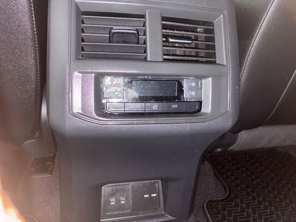 Used 2022 Volkswagen Atlas SE image 24