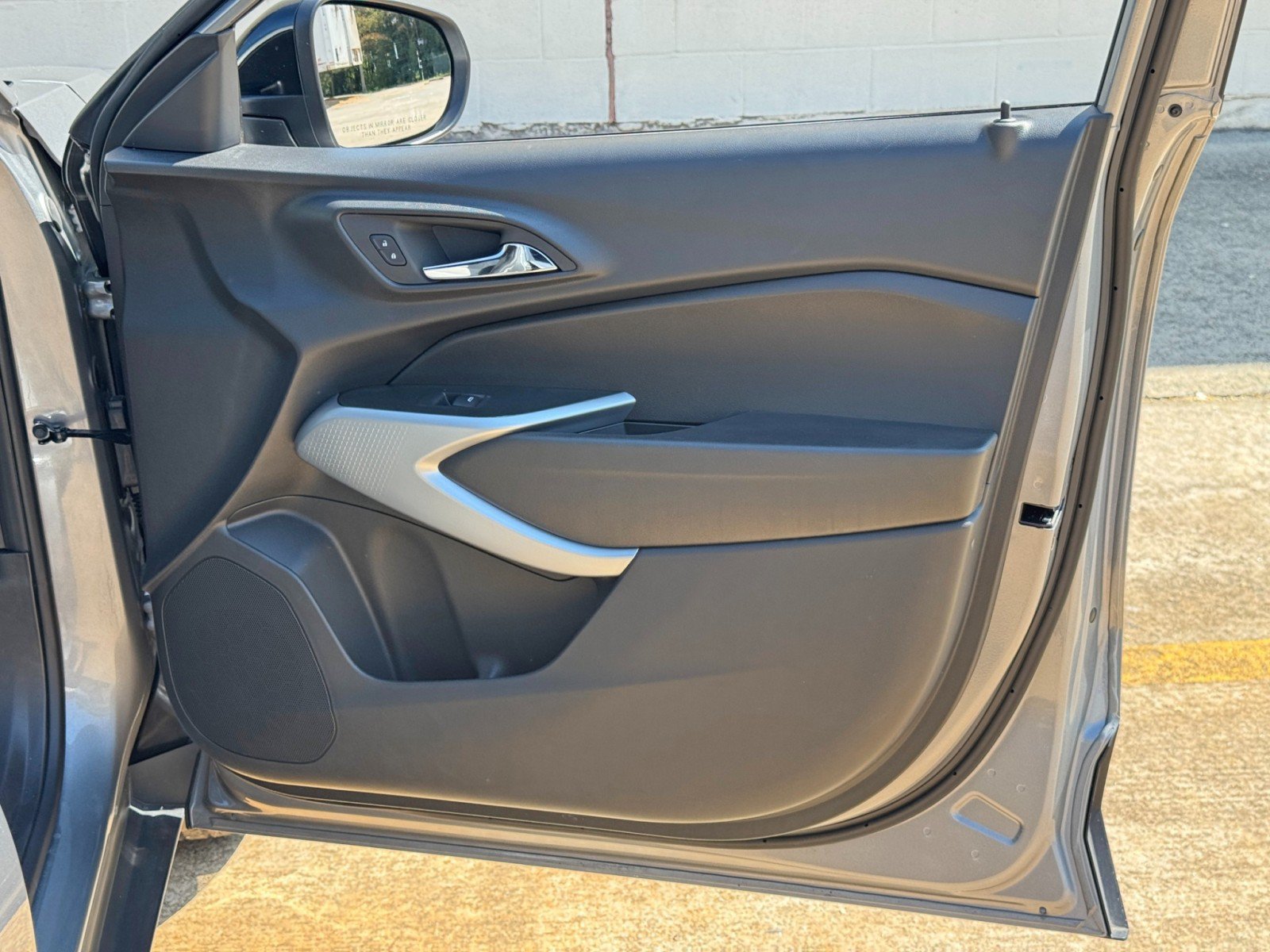 Used 2024 Chevrolet Trax RS w/ Driver Confidence Package FWD image 38