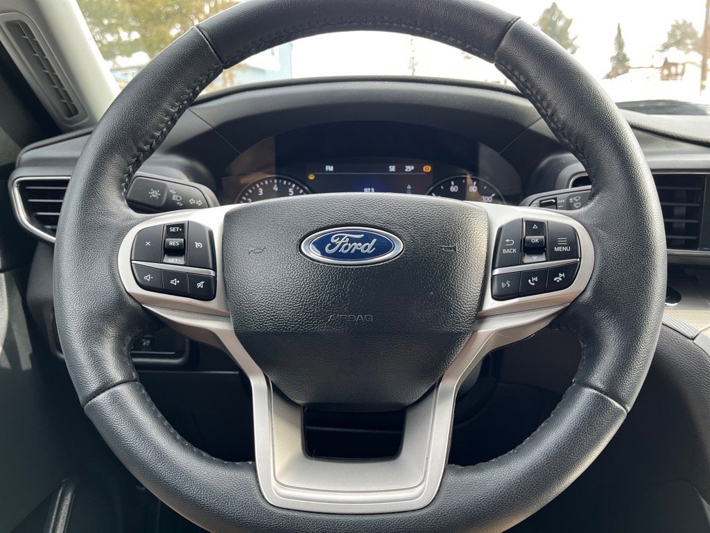 Used 2023 Ford Explorer XLT w/ Equipment Group 202A image 25