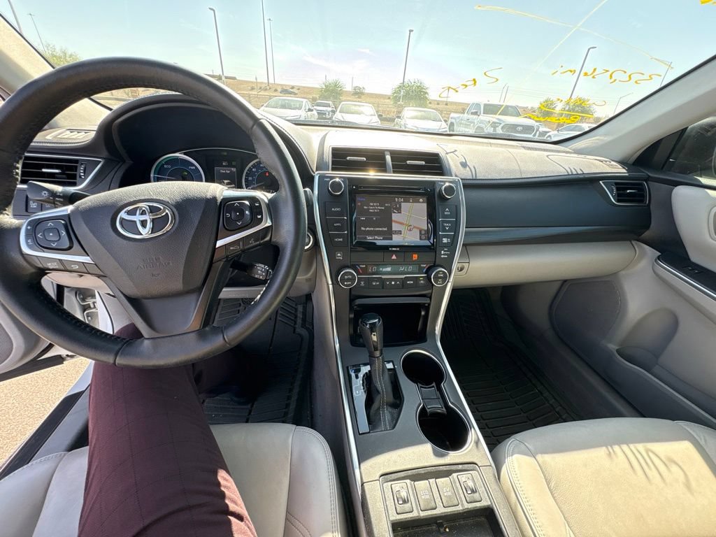 Used 2016 Toyota Camry XLE w/ Moonroof Package FWD image 6