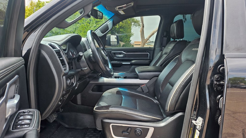 Used 2020 RAM 1500 Laramie w/ Sport Appearance Package AWD/4WD image 27