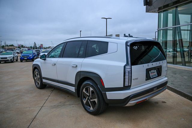 New 2026 Hyundai Ioniq 9 SE image 3