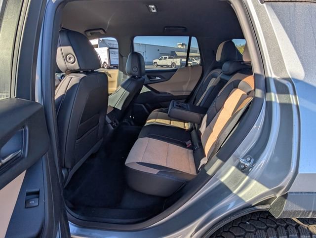 New 2026 Chevrolet Equinox ACTIV w/ Convenience Package III FWD image 5