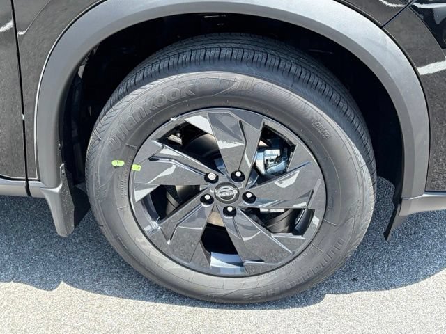 New 2026 Nissan Rogue SV w/ Cold Weather Package AWD/4WD image 11