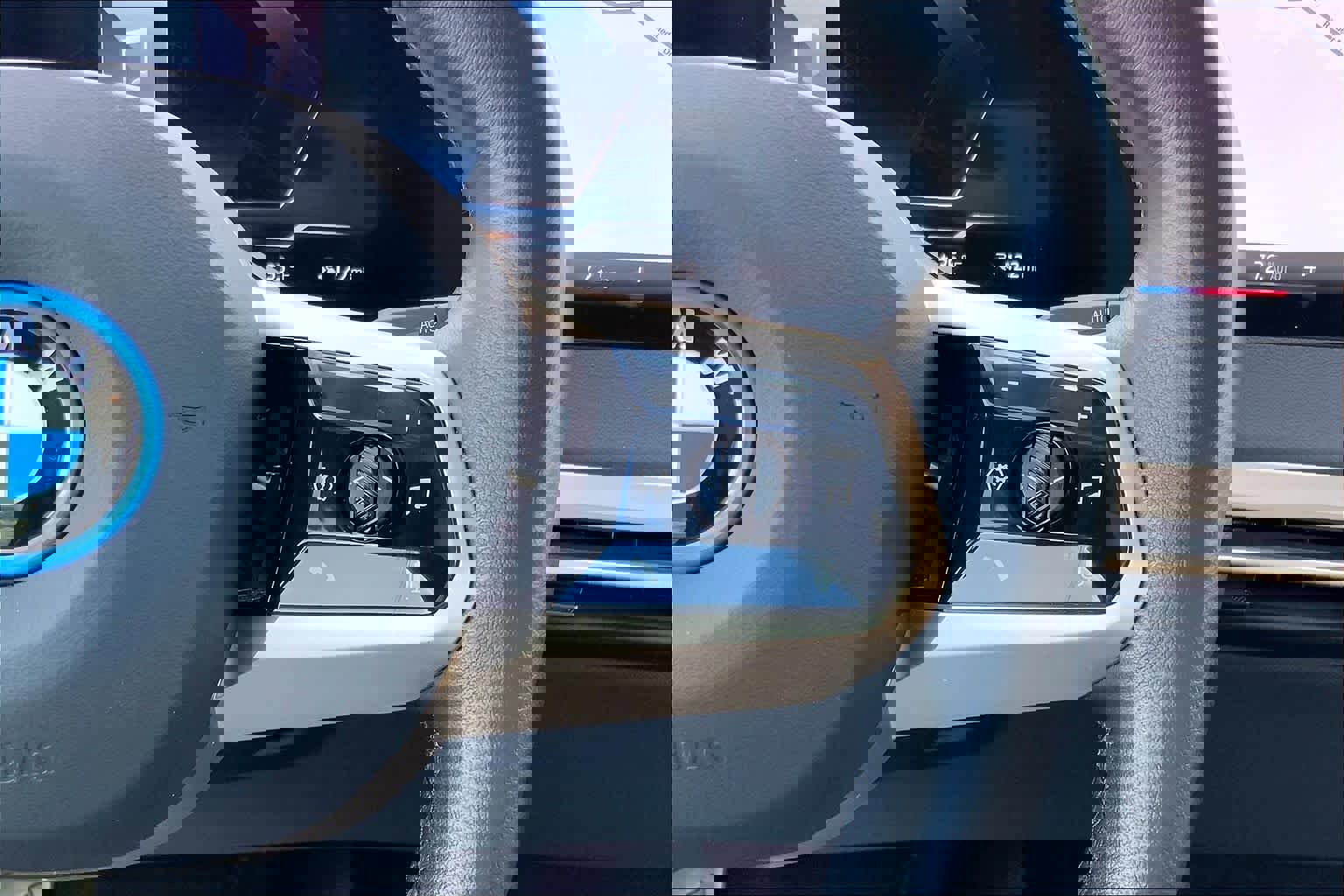 Certified 2023 BMW iX xDrive50 w/ Convenience Package AWD/4WD image 24