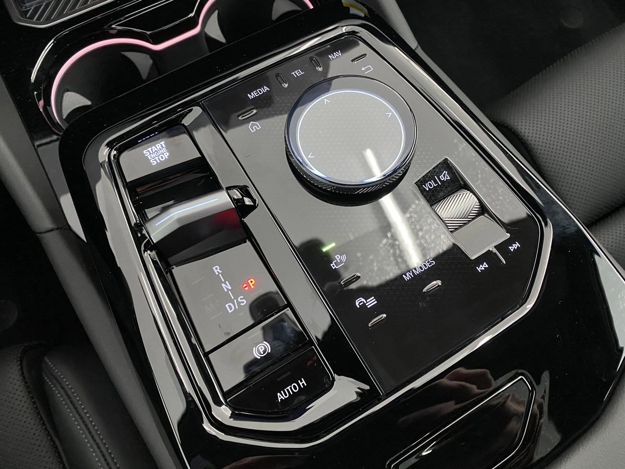 New 2026 BMW 530i xDrive w/ M Sport Package image 18