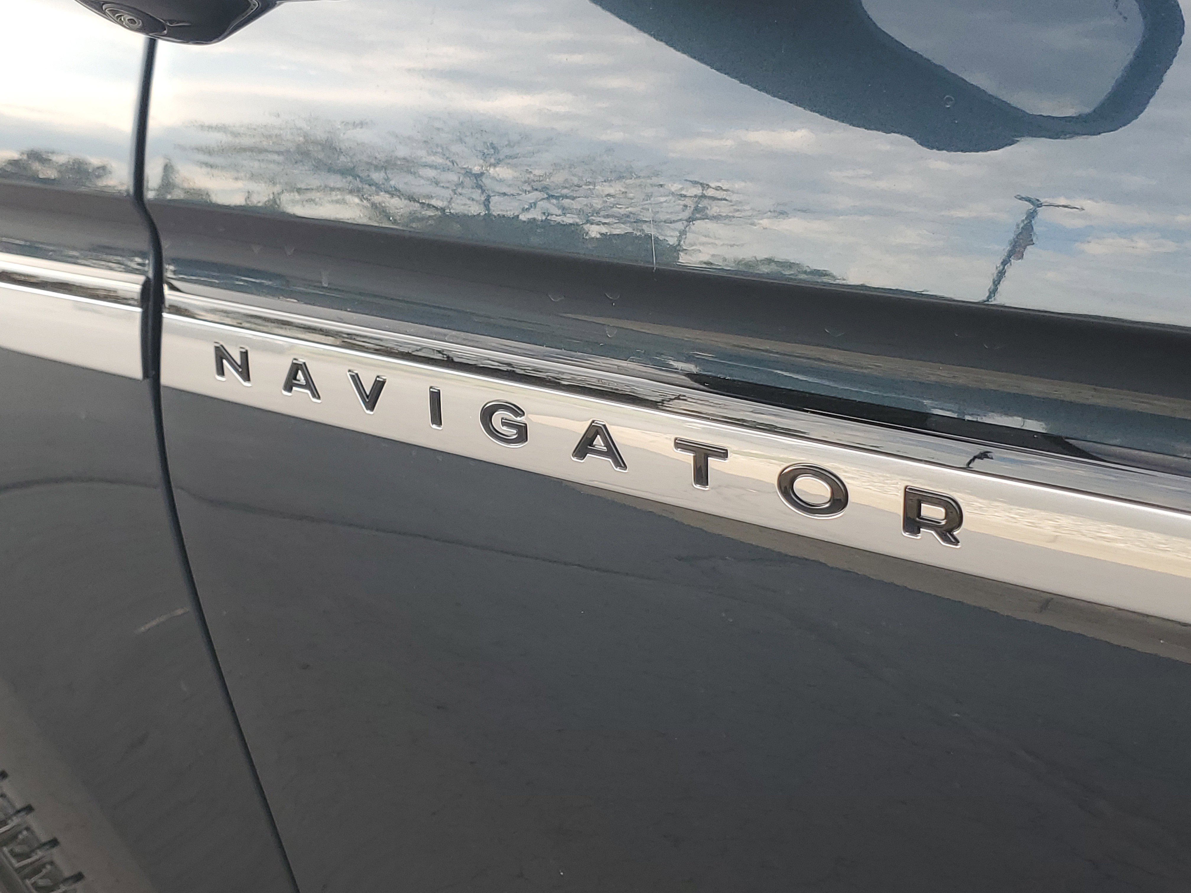 New 2025 Lincoln Navigator L Reserve image 7