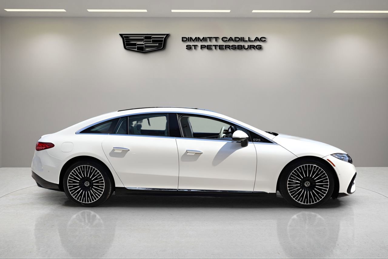 Used 2022 Mercedes-Benz EQS 580 4MATIC Sedan image 6