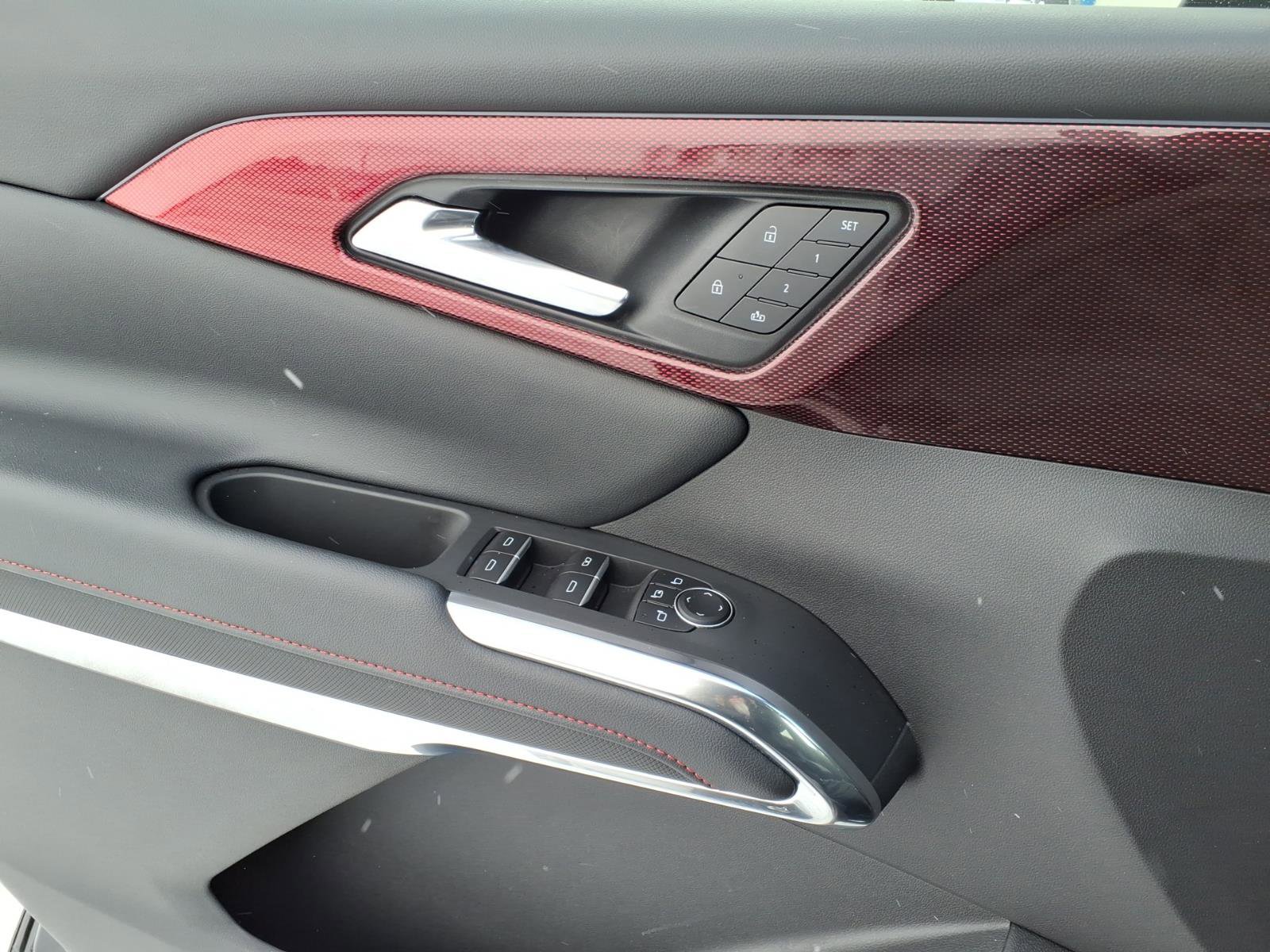 Certified 2025 Chevrolet Traverse RS w/ LPO, Floor Liner Package image 19