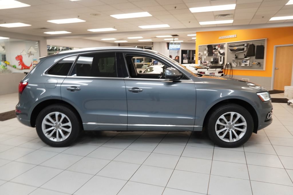 Used 2015 Audi Q5 2.0T Premium Plus w/ Technology Package image 14