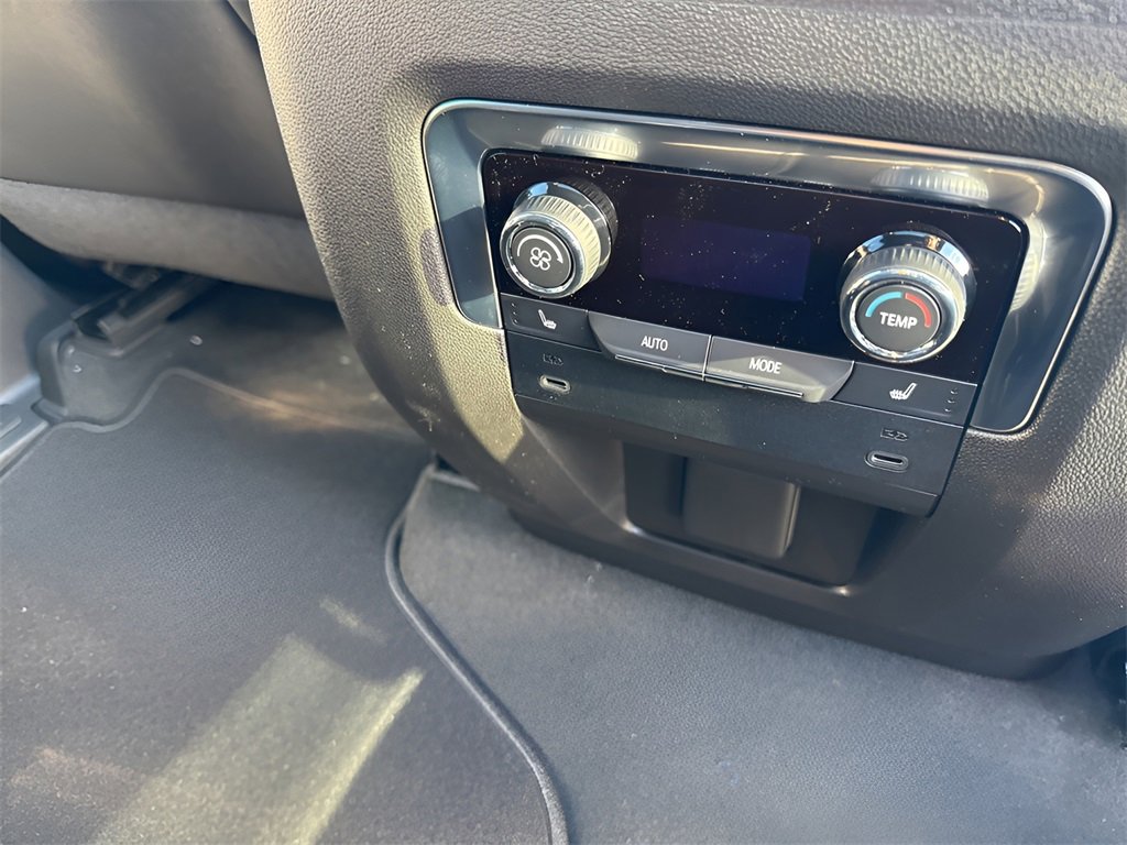 New 2026 Chevrolet Tahoe High Country image 17