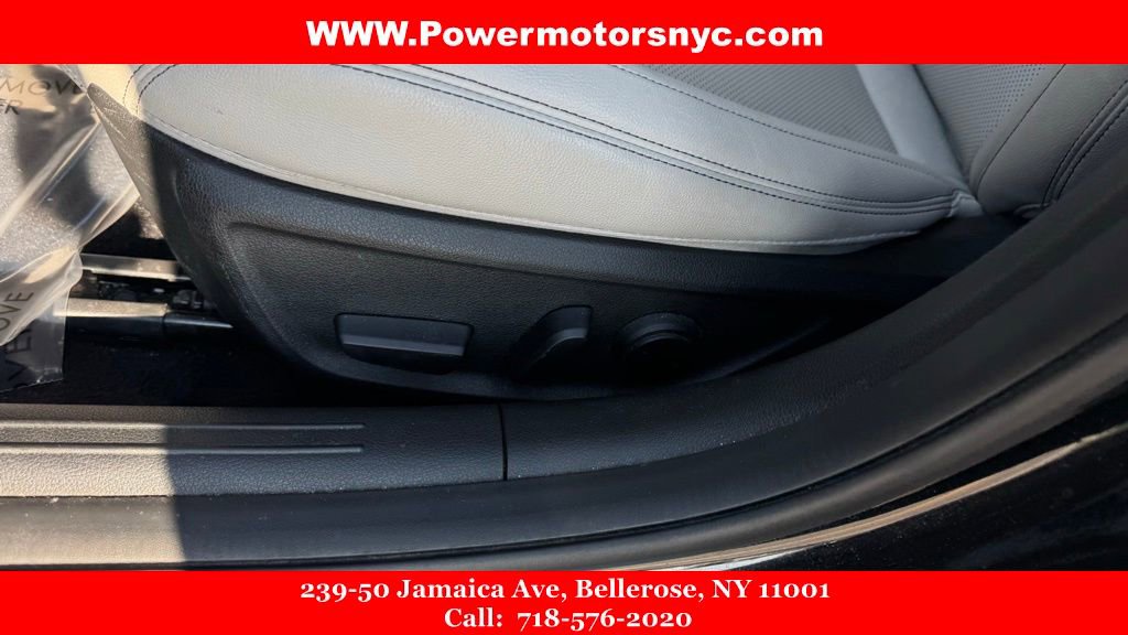 Used 2023 Genesis G70 2.0T image 31