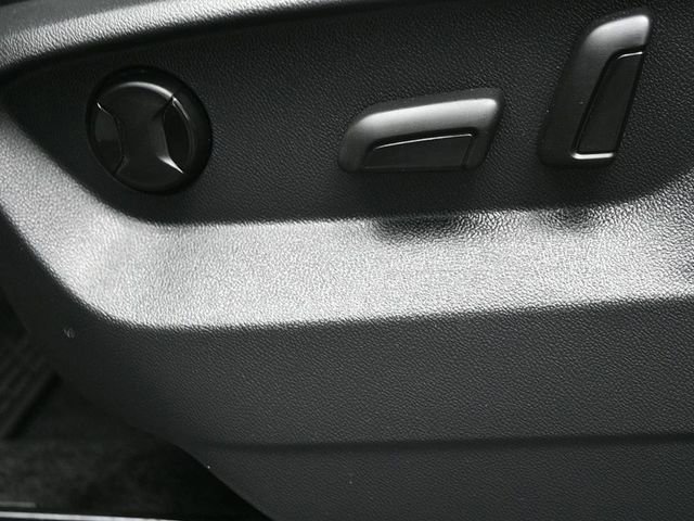 Used 2020 Volkswagen Tiguan SEL w/ 3rd Row Seat Package image 42