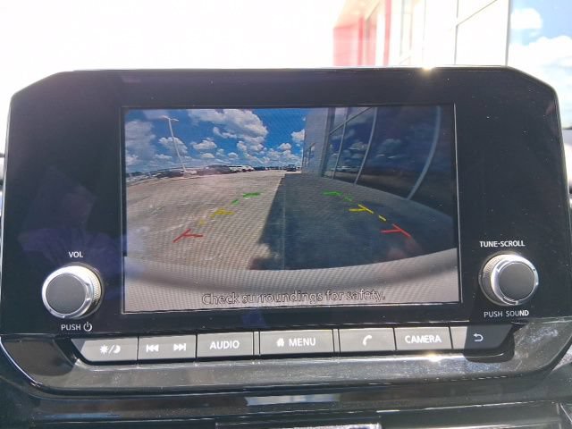 Certified 2025 Nissan Pathfinder SV w/ SV Premium Package FWD image 14
