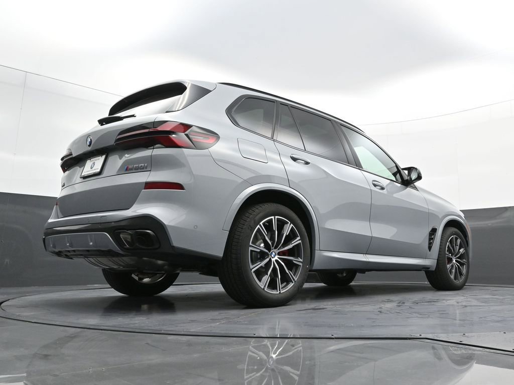 New 2026 BMW X5 M60i w/ Climate Comfort Package image 27