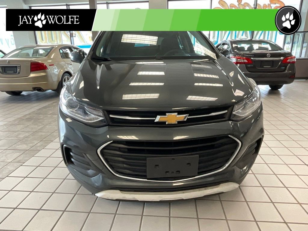 Used 2019 Chevrolet Trax LT w/ Driver Confidence Package image 2