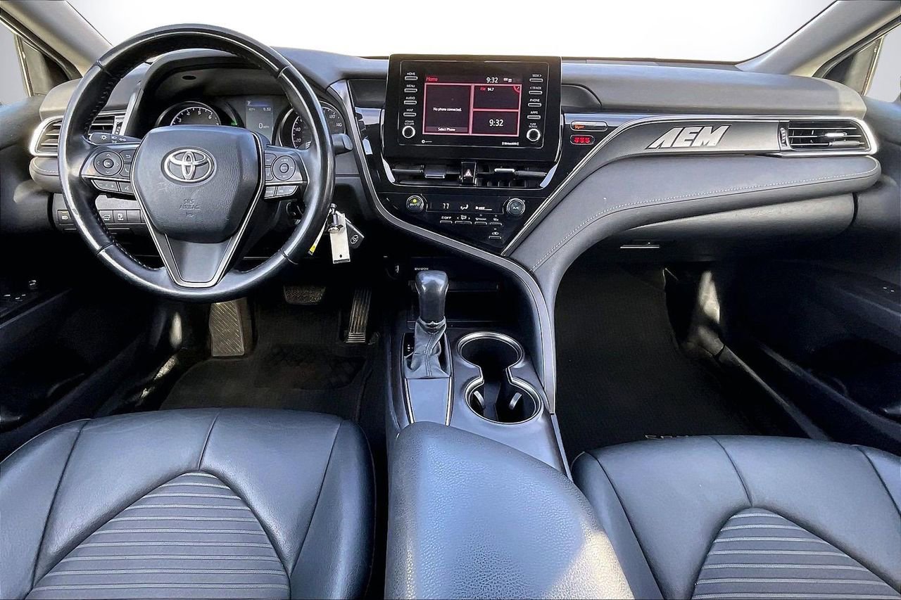 Used 2021 Toyota Camry SE image 14