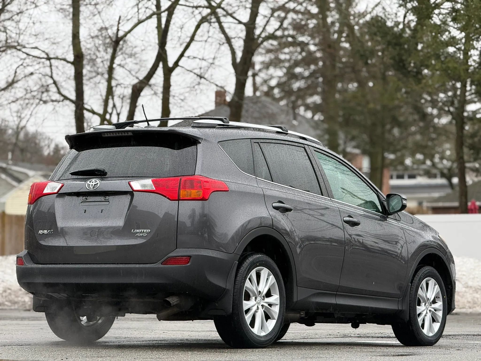 Used 2015 Toyota RAV4 Limited image 6
