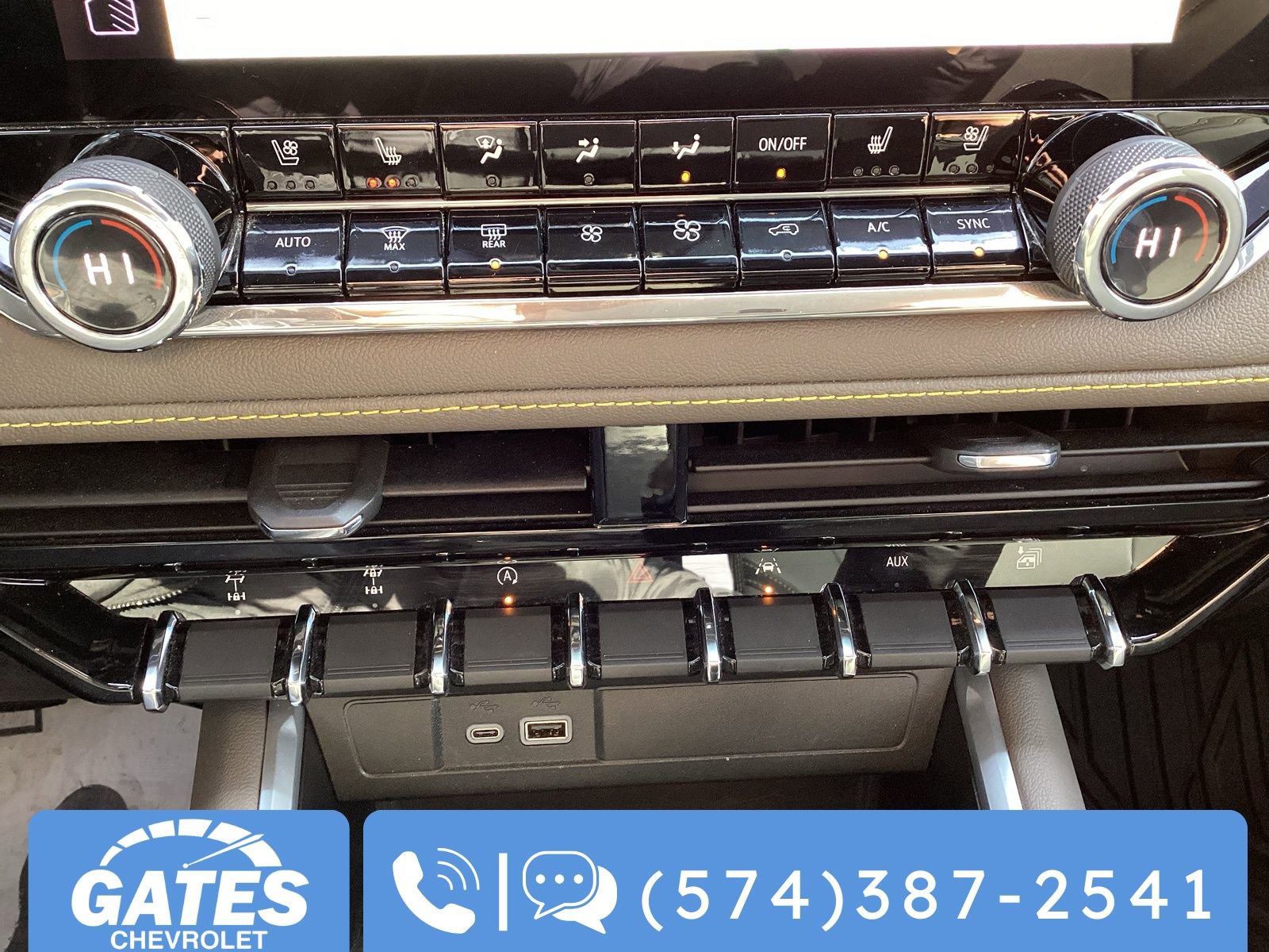 Used 2023 Chevrolet Colorado ZR2 w/ ZR2 Convenience Package III image 24