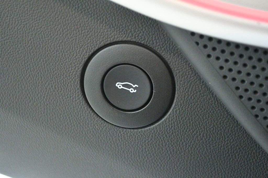 Used 2023 Chevrolet Camaro ZL1 image 78