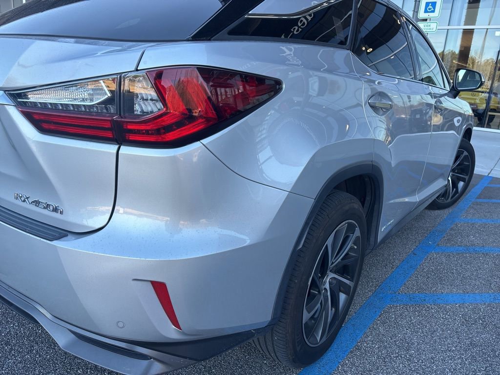 Used 2017 Lexus RX 450h AWD image 6