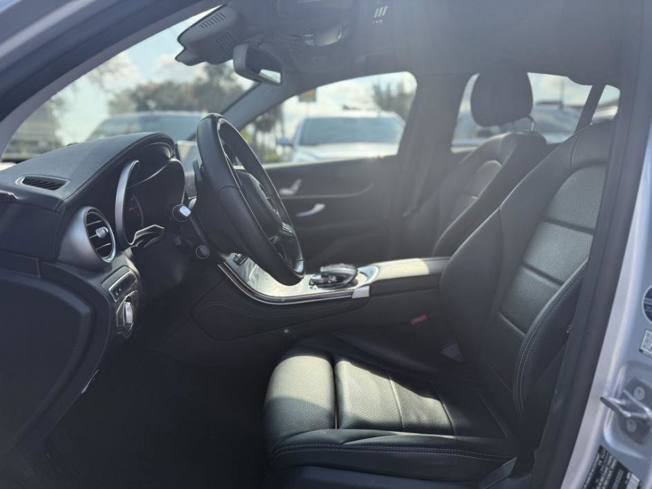 Used 2017 Mercedes-Benz GLC 300 4MATIC Coupe image 15