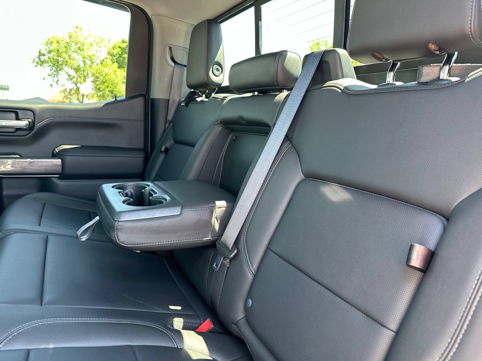 Used 2019 Chevrolet Silverado 1500 LTZ w/ LTZ Premium Package AWD/4WD image 26