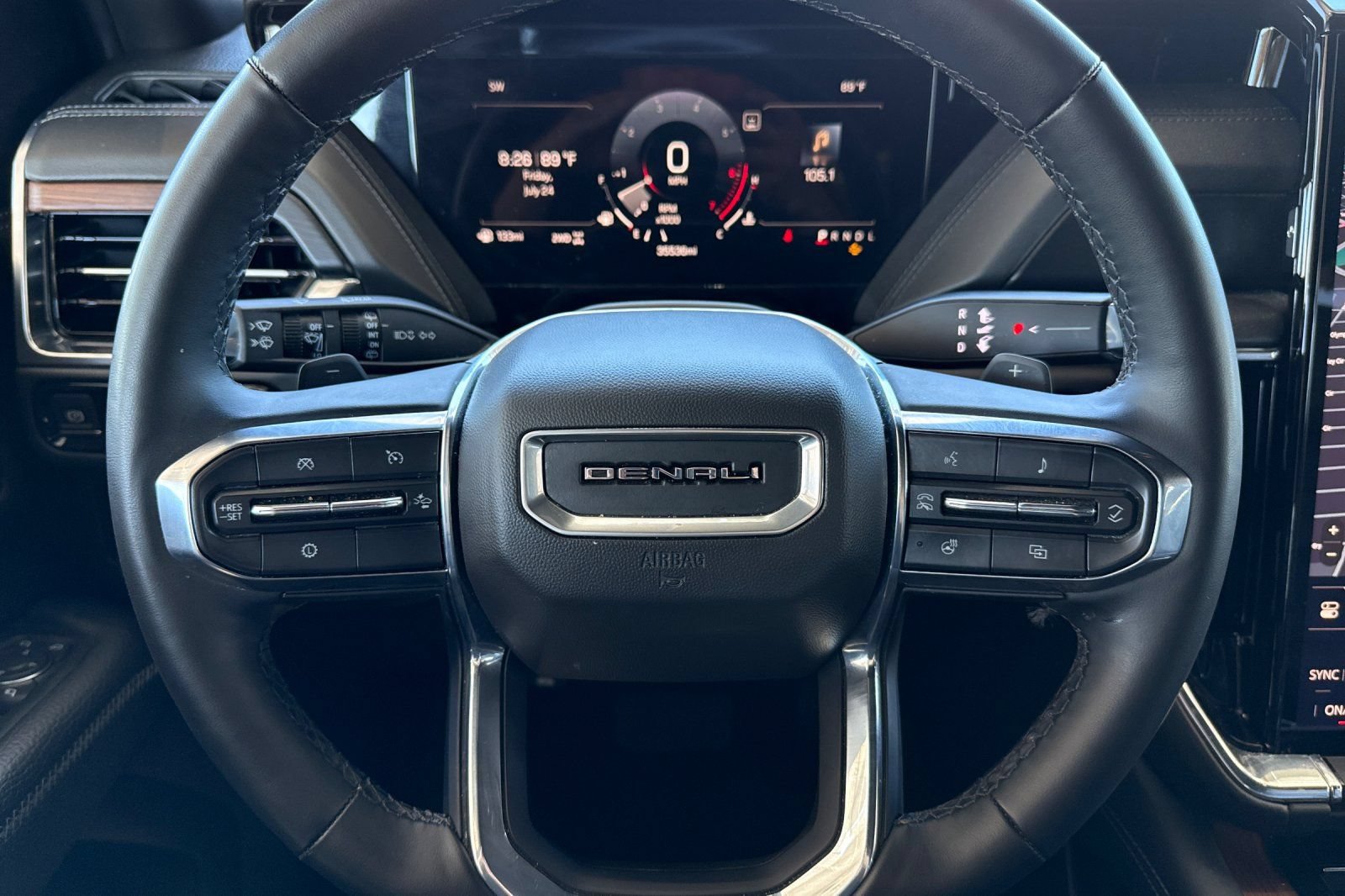 Used 2025 GMC Yukon Denali AWD/4WD image 37