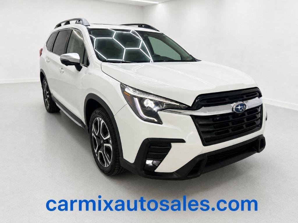 Used 2023 Subaru Ascent Limited w/ Technology Package AWD/4WD image 1