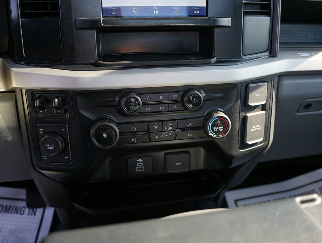 Used 2024 Ford F350 XL w/ Snow Plow/Camper Package image 15