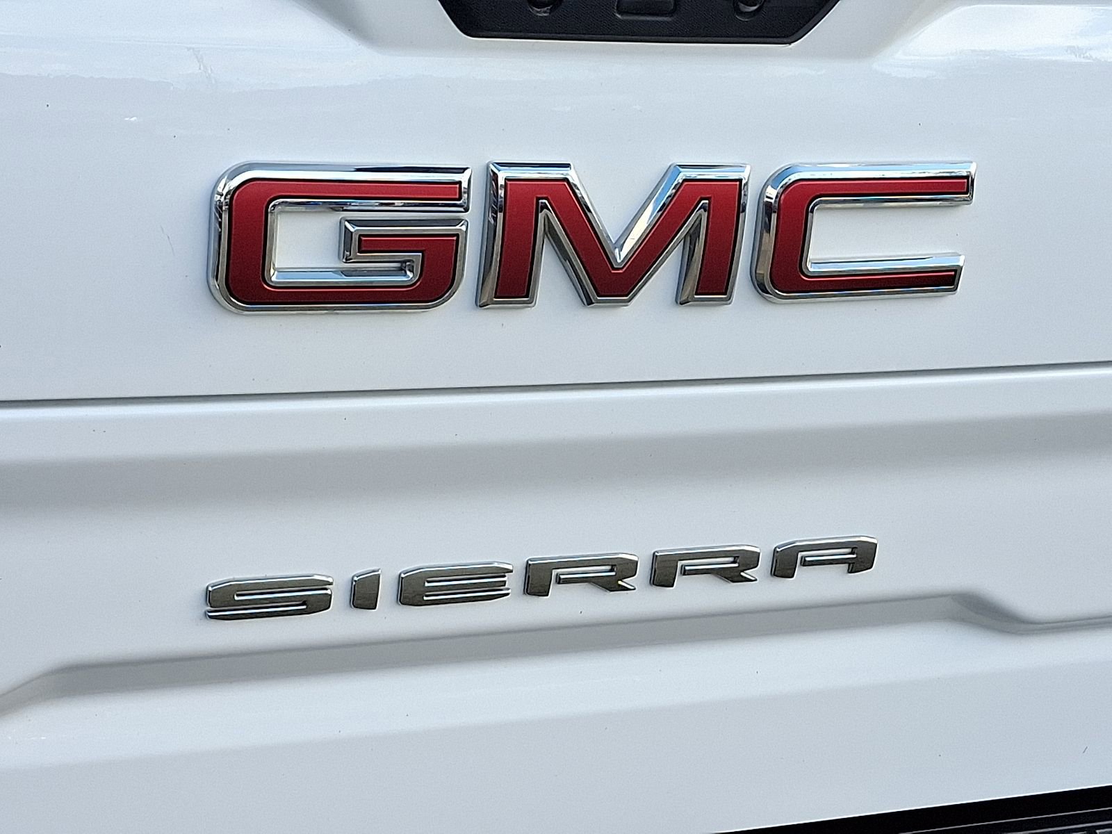Used 2023 GMC Sierra 1500 SLT w/ SLT Premium Package AWD/4WD image 30