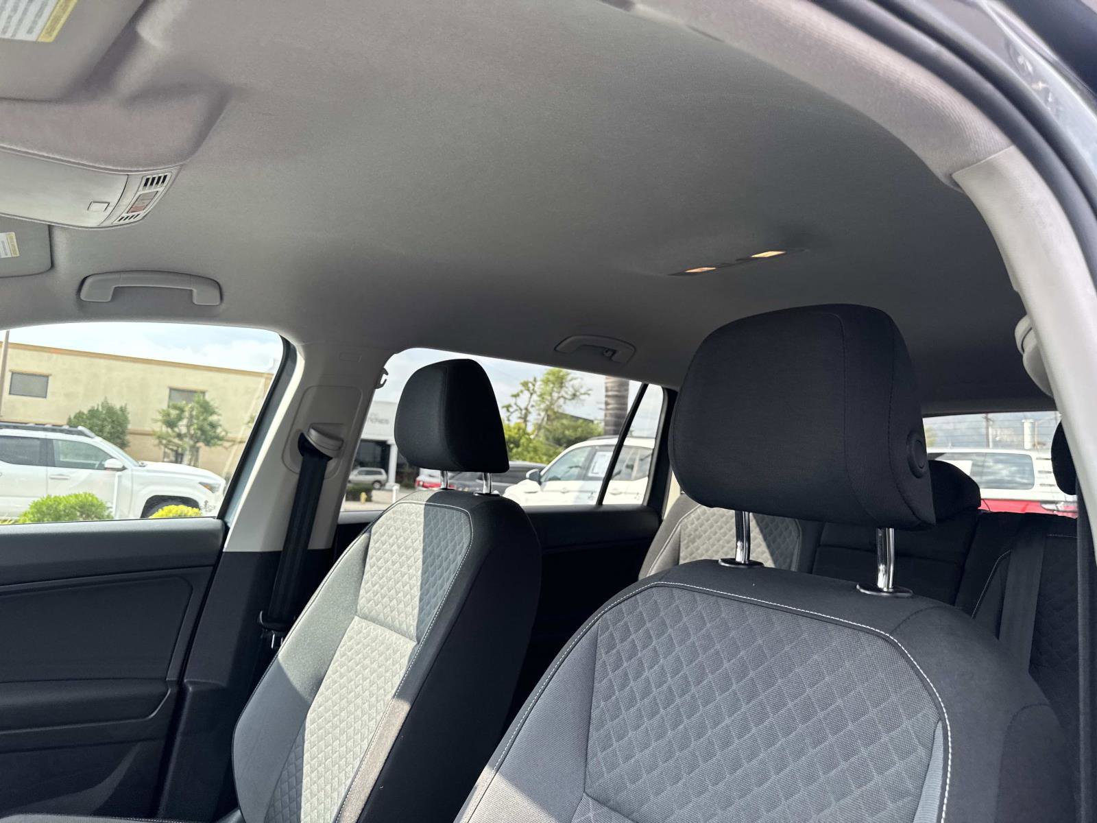 Used 2021 Volkswagen Tiguan S image 18