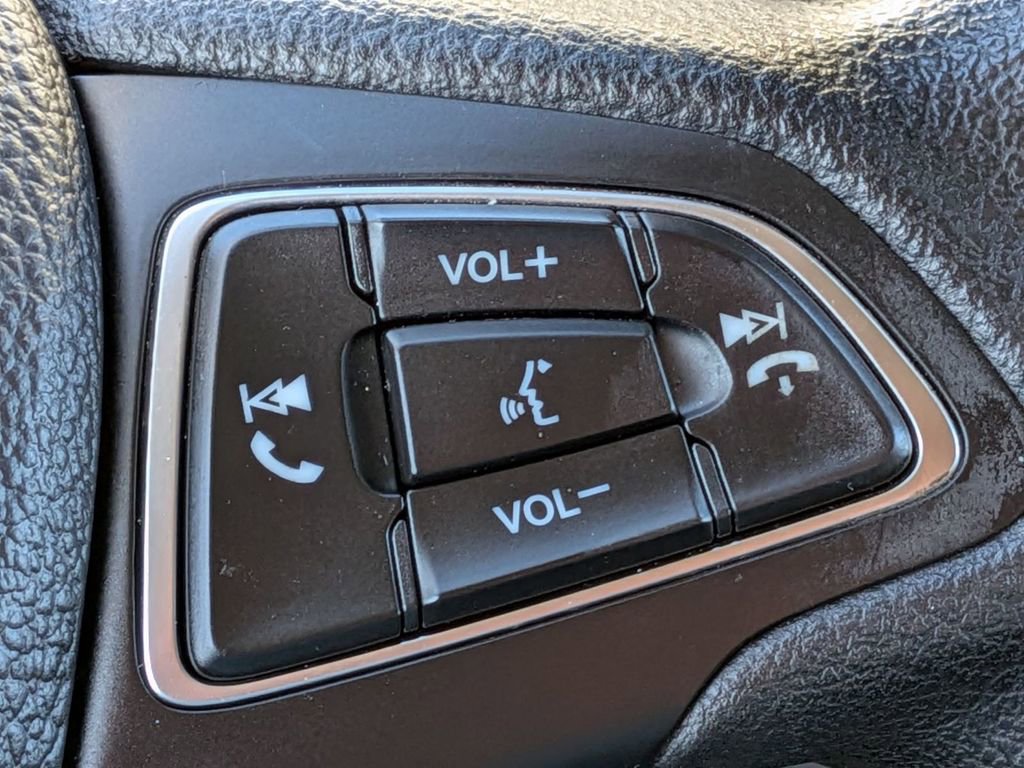 Used 2017 Ford Escape SE w/ Equipment Group 201A image 20