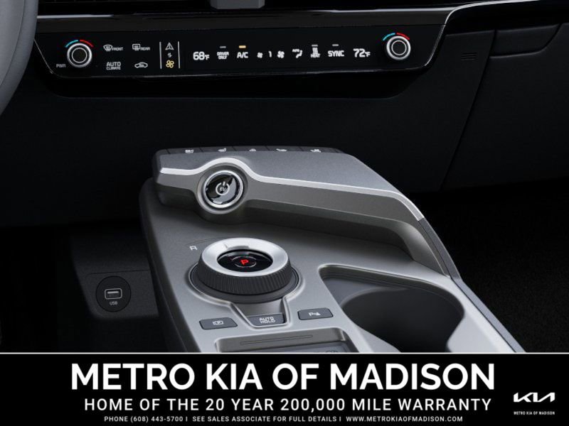 New 2025 Kia EV6 Wind image 23