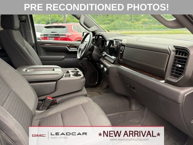 Used 2022 GMC Sierra 1500 Elevation AWD/4WD image 10