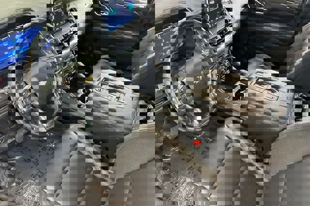 Used 2023 Chevrolet Suburban LT AWD/4WD image 11