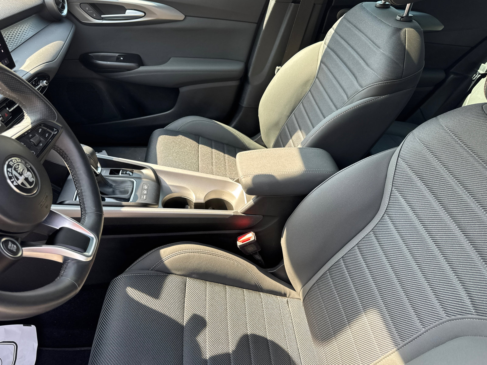 Used 2024 Alfa Romeo Tonale Sprint image 9