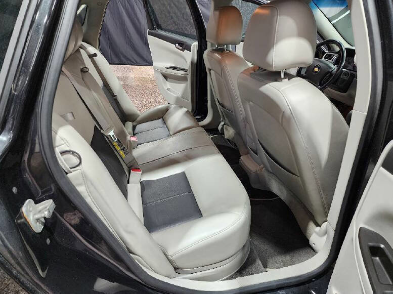 Used 2008 Chevrolet Impala LT FWD image 11