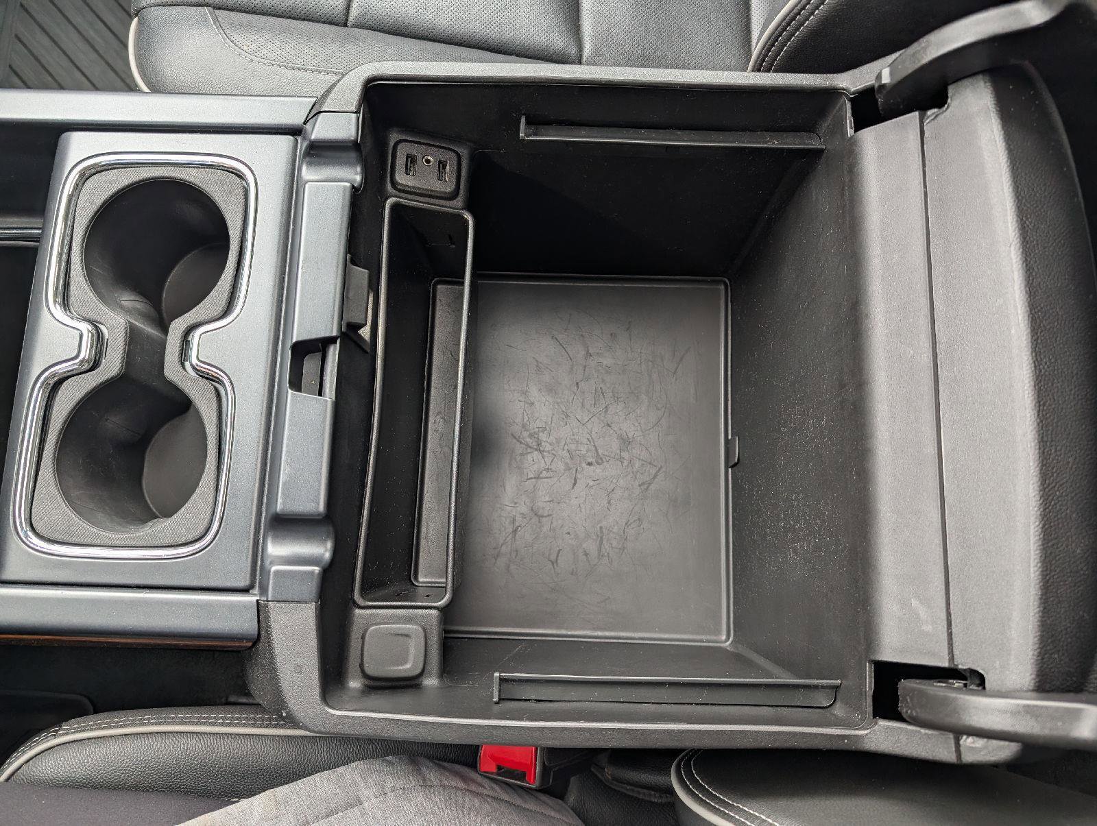 Used 2018 Chevrolet Silverado 1500 High Country image 25