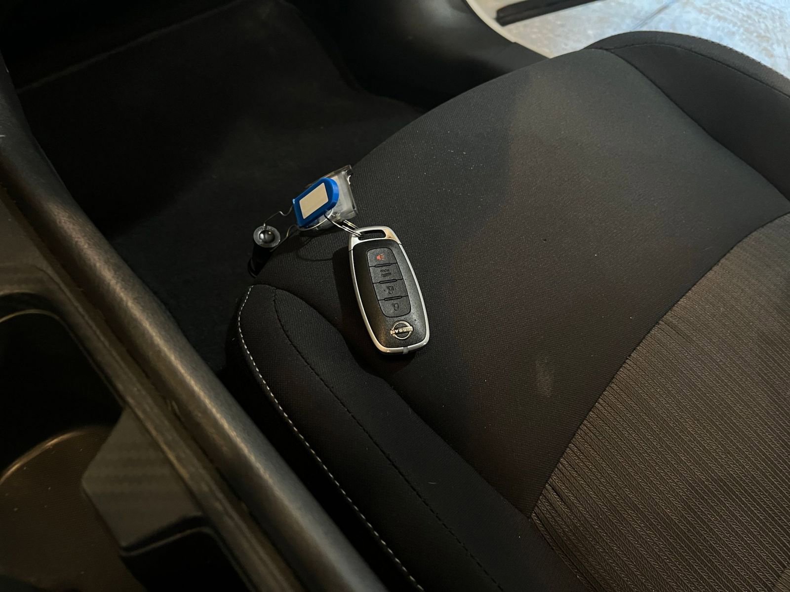 Used 2025 Nissan Sentra SV image 21