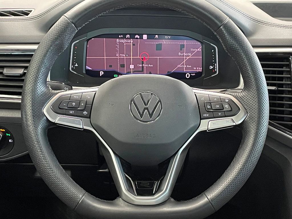 Used 2020 Volkswagen Atlas Cross Sport SEL R-Line image 24