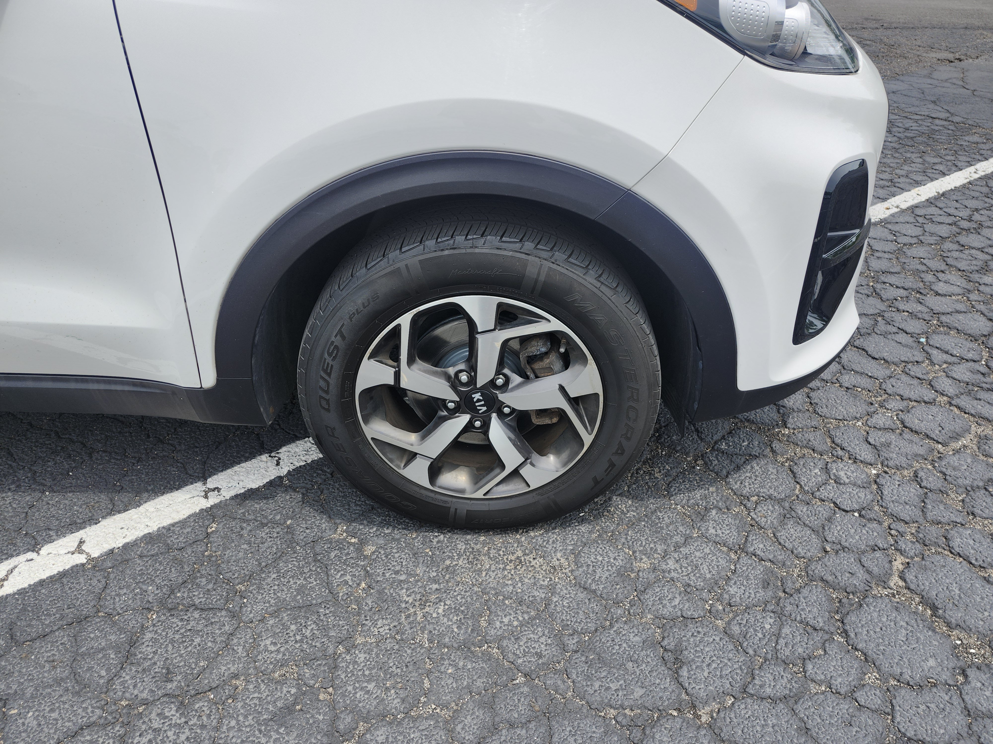 Used 2020 Kia Sportage LX FWD image 9
